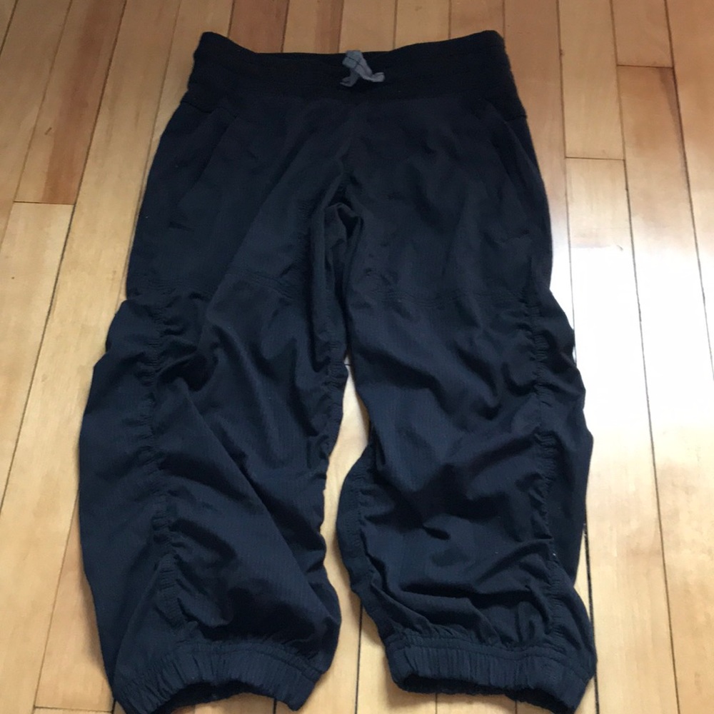 COPY - Ivivva size 8 cargo pants
